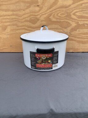 COOKING - Vintage WHITE SPECKLED Graniteware Enamelware 7.5qt Soup Pot w/Lid 10"